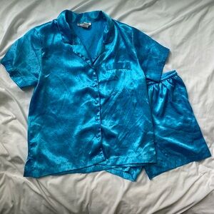 Vintage satin blue set
